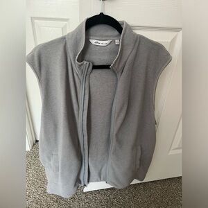 Like new Peter Millar Vest Large